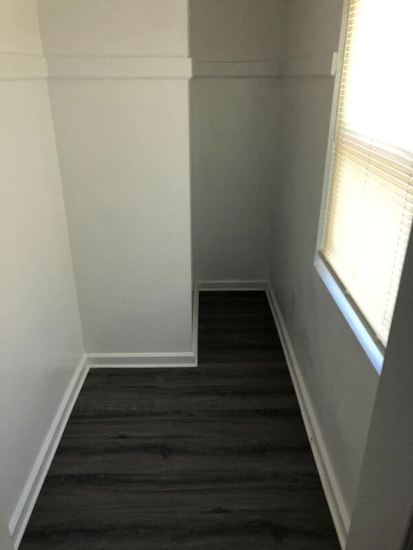 Building Photo - 108 Columbian Ave