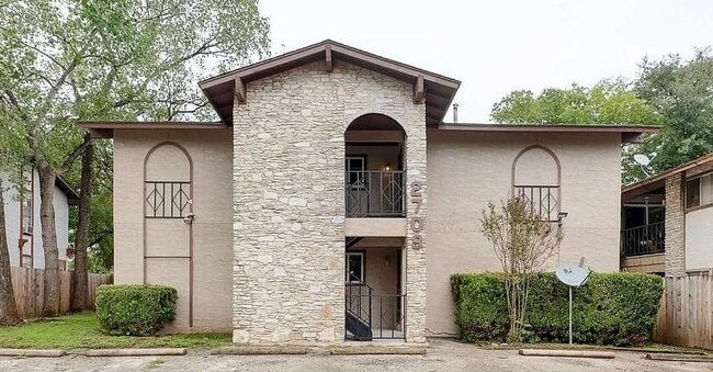 Building Photo - 2708 Windswept Cove