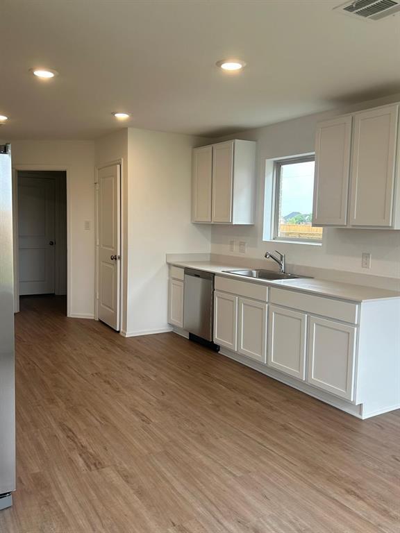 Building Photo - 1526 Gentle Wind Ct