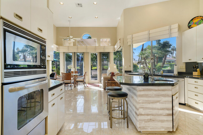 Building Photo - 75273 Spyglass Dr