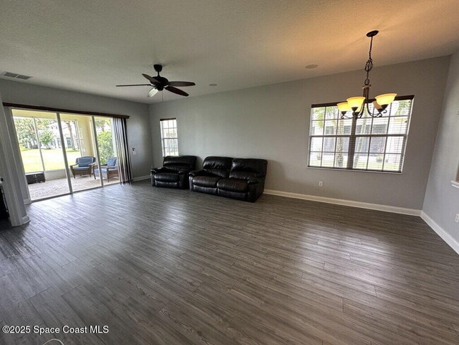 Building Photo - 1317 Ballinton Dr