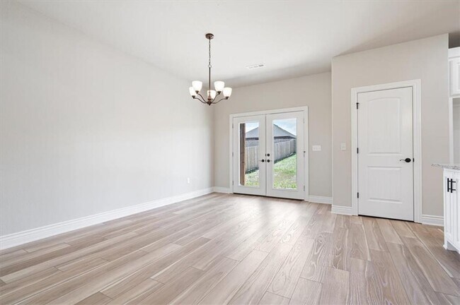 Building Photo - 313 Ryder St