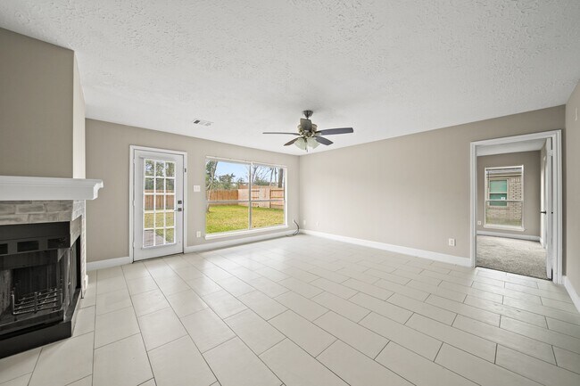 Building Photo - 7010 Pembrough Ln