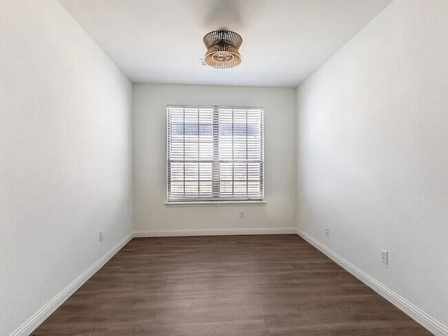 Building Photo - 13240 Berrywood Trail