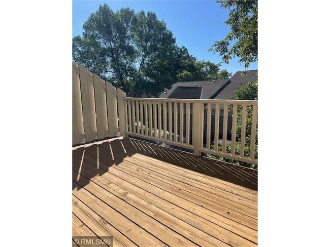 Building Photo - 1493 Summit Shores Dr