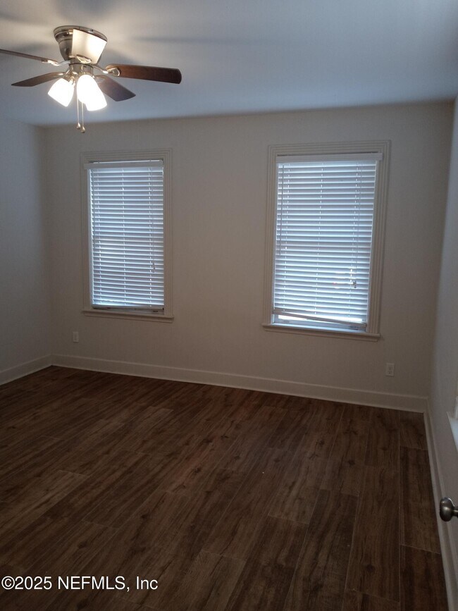 Building Photo - 1641 Larue Ave