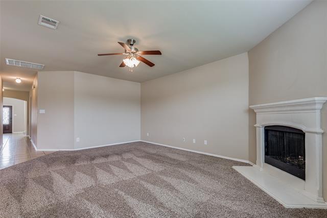 Building Photo - 1305 Lone Pine Dr