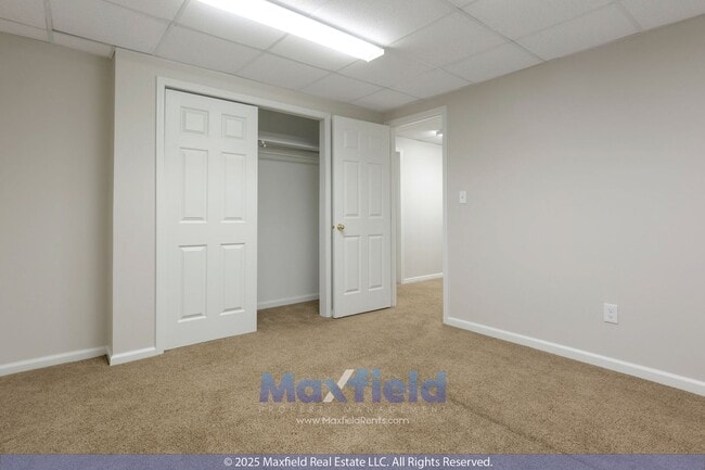 Building Photo - Beautiful 6BD, 3.5BTH, 3GAR Home in Cranberry Hills