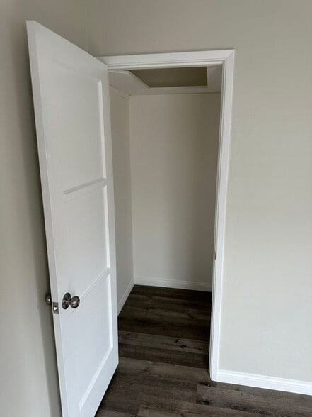 Building Photo - 5133 Levelside Ave