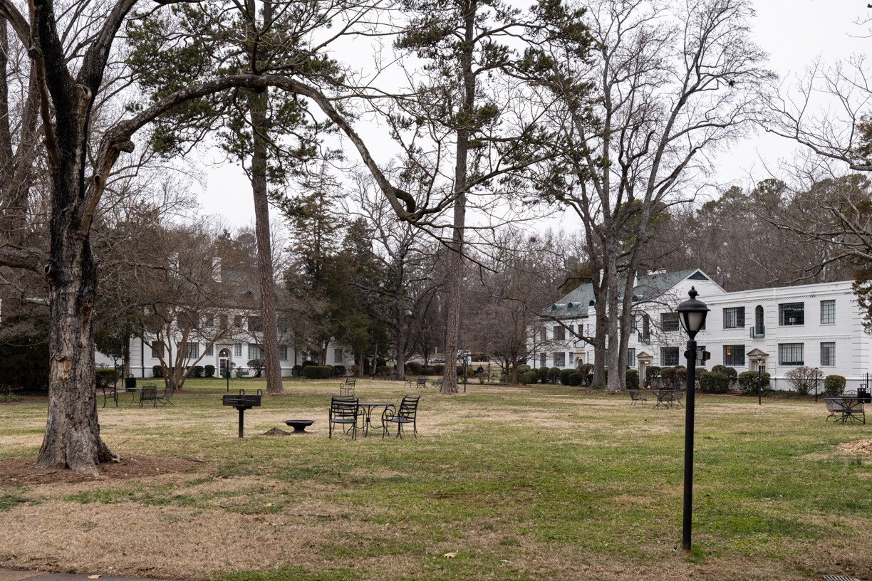 Building Photo - 1700 N Elm St