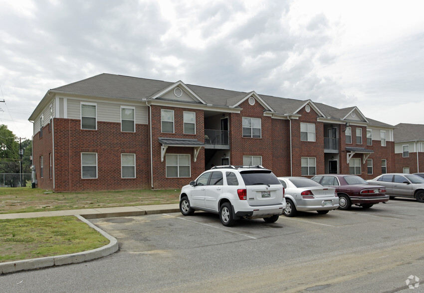 Primary Photo - Springdale Creek Apartments