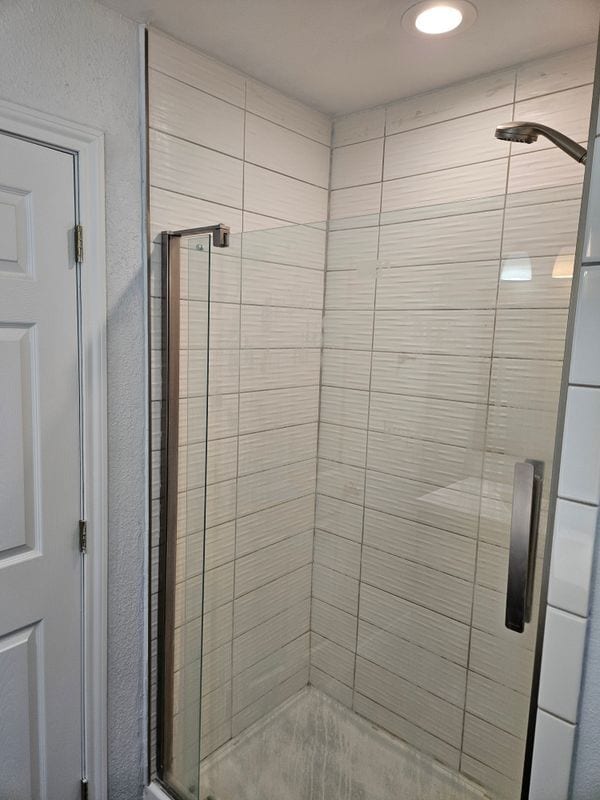 Building Photo - 5911 Lago Vista Way