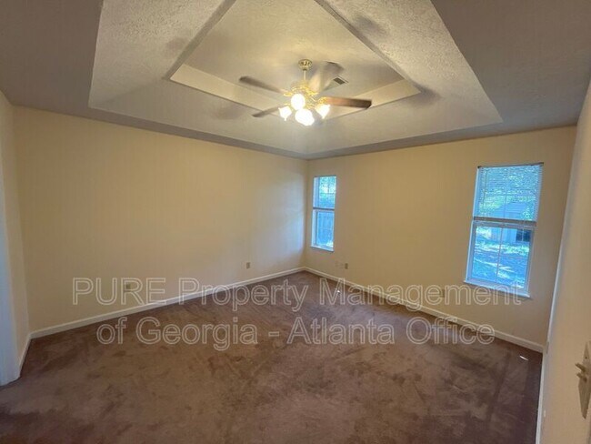 Building Photo - 127 Redford Dr