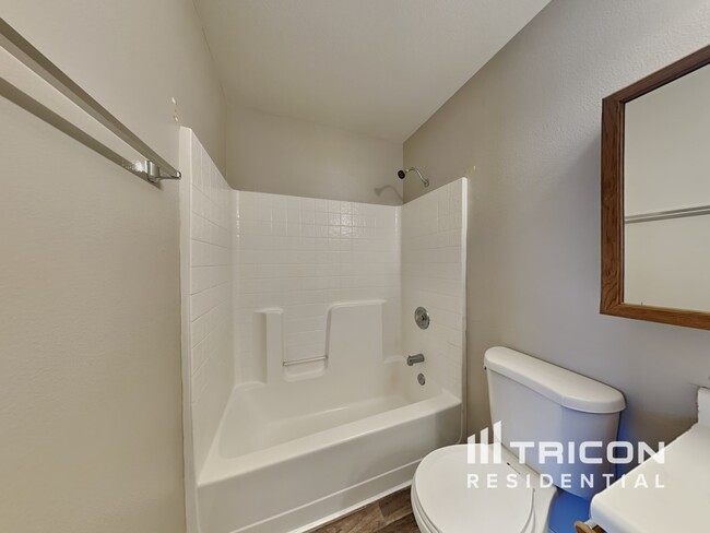 Building Photo - 7860 Big River Dr