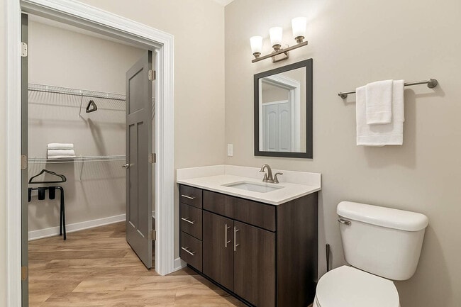 Building Photo - 501n N New Jersey St