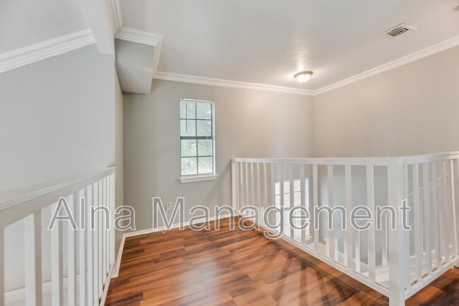 Building Photo - 4404 Junction Dr