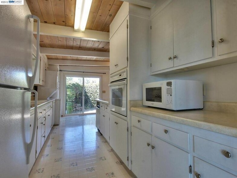 Building Photo - 3721 San Michele Dr