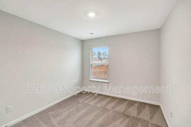 Building Photo - 575 Wayton Cir