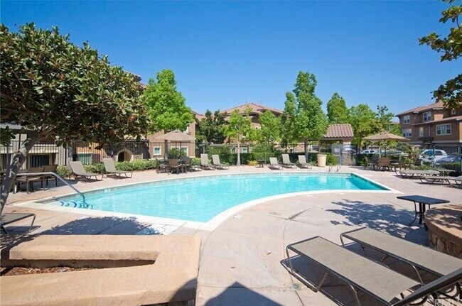 Building Photo - 85 Via Sovana