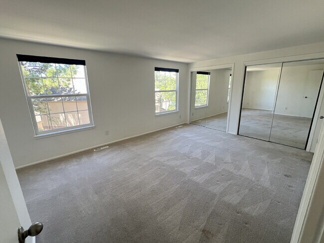 Building Photo - 7052 E Briarwood Dr