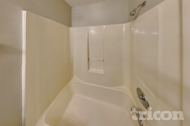 Building Photo - 1614 Barbara Ann Cir