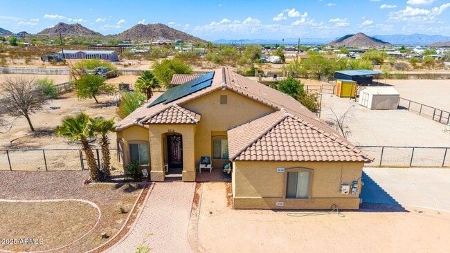 Building Photo - Massive Equestrian Property with Mountain ...