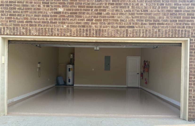 Building Photo - 319 Haywood Dr