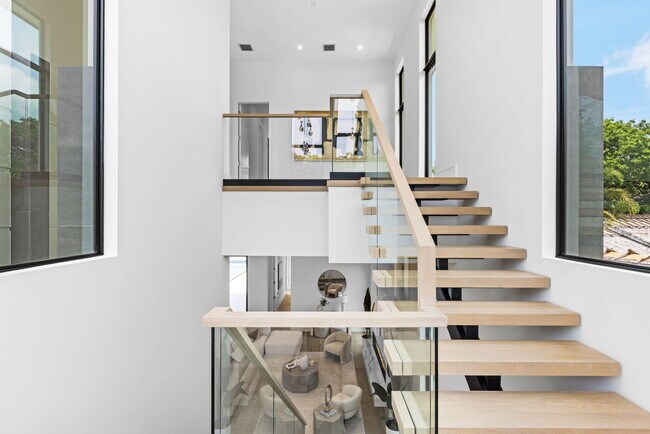 Building Photo - 2085 Vitex Ln
