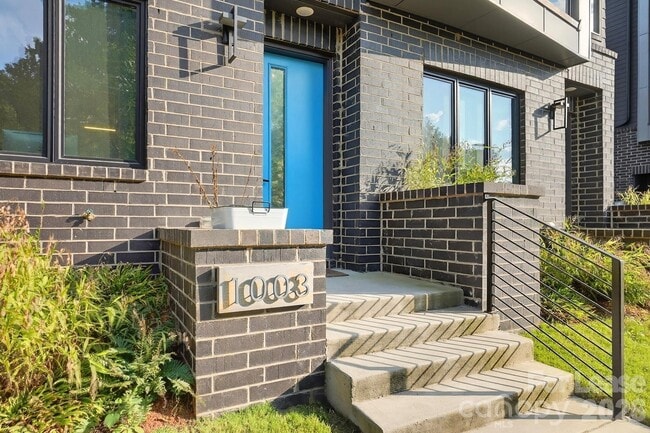 Building Photo - 1003 Zinc Ln