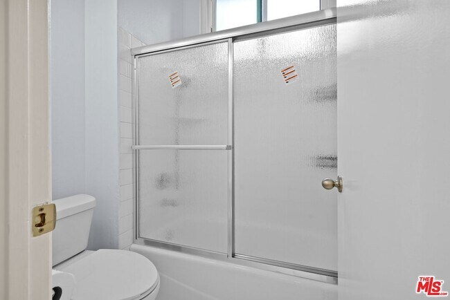 Building Photo - 7904 Topanga Canyon Blvd