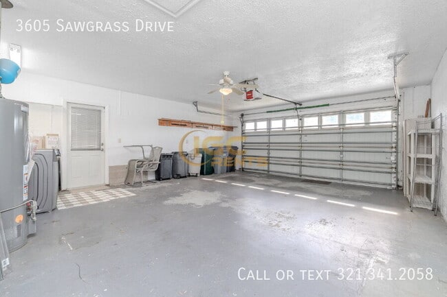 Building Photo - 3605 Sawgrass Dr