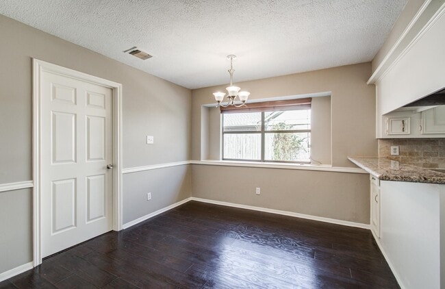 Building Photo - 1511 Calveryman Ln