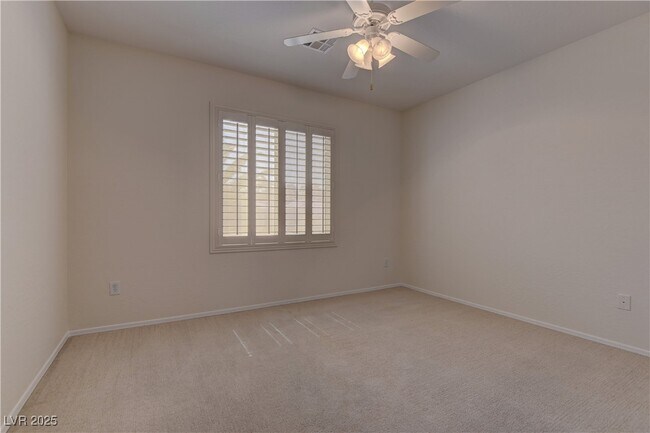 Building Photo - 2576 Chasma Dr