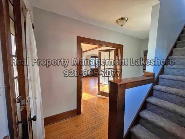 Building Photo - 3 Bedroom, 1 Bathroom House for Rent | Gre...