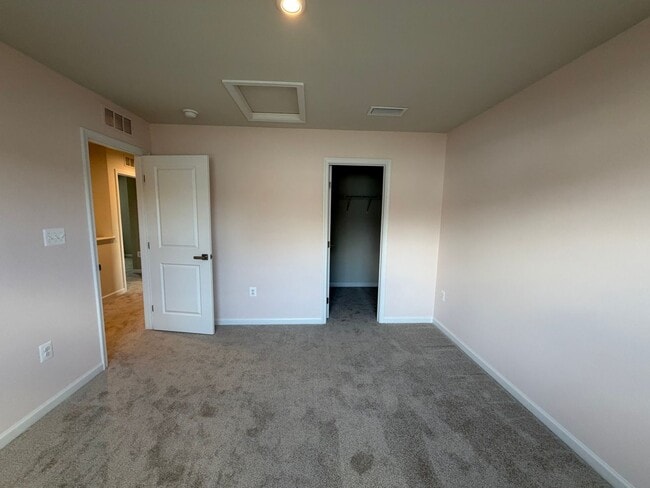 Building Photo - 59 Glacier Ave