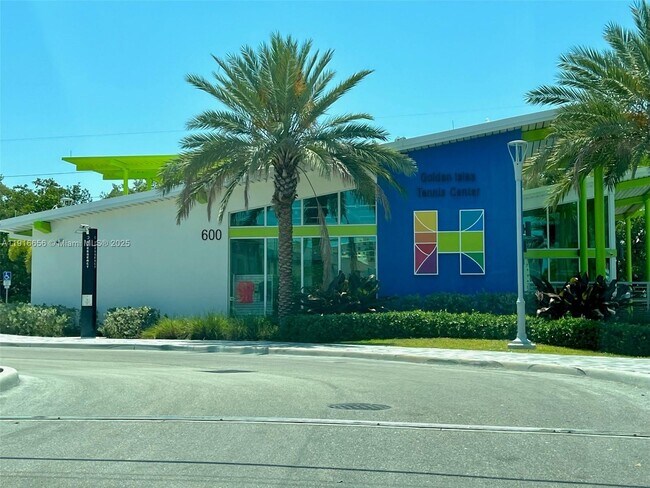 Building Photo - 270 Layne Blvd