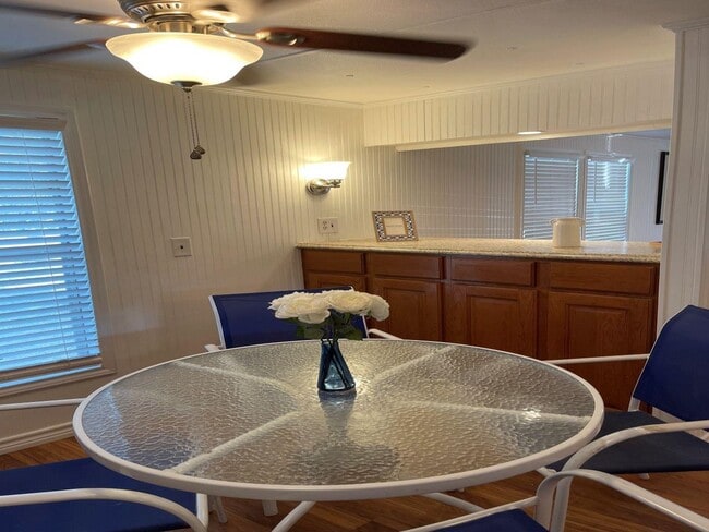 Building Photo - 307 Muller Memorial Blvd