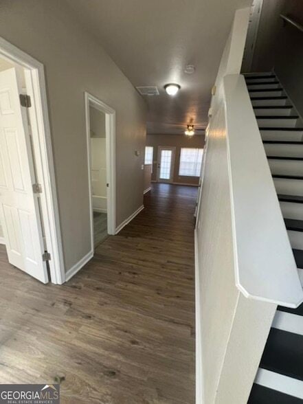 Building Photo - 7092 Brookview Way