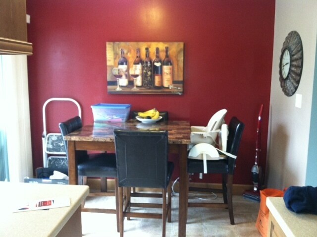 Building Photo - WEST END CHARMER! PERFECT HOME FOR ENTERTA...