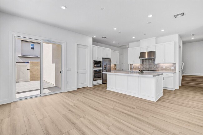Building Photo - New-built Home in Great Park