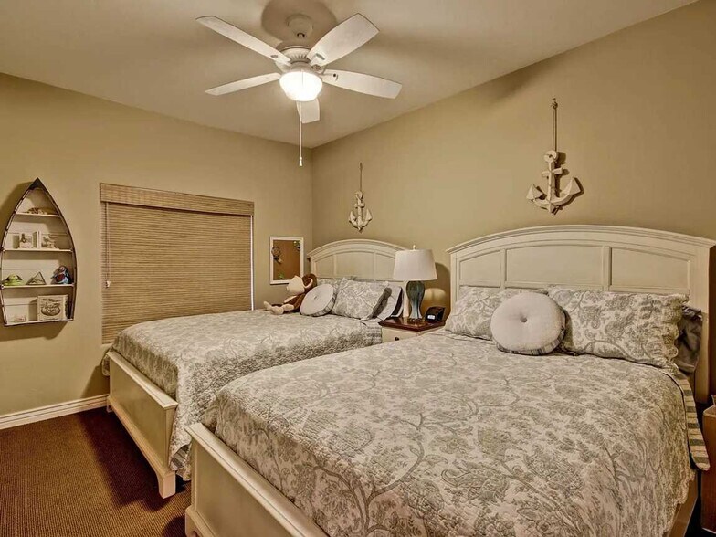 Building Photo - 5450 E Deer Valley Dr