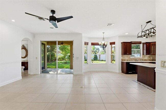 Building Photo - 93 Braelock Dr