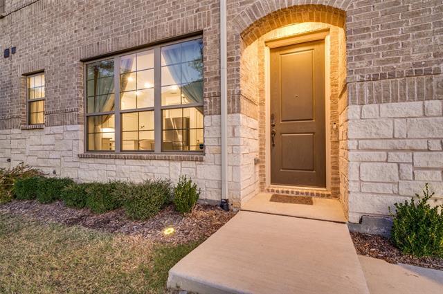 Building Photo - 550 Cobblestone Ln