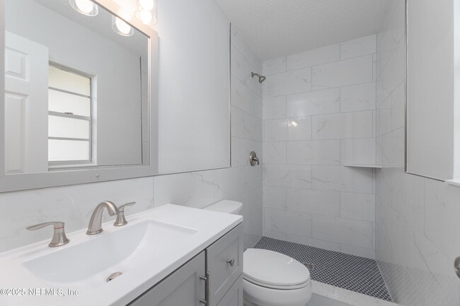 Building Photo - 7869 Jolliet Dr