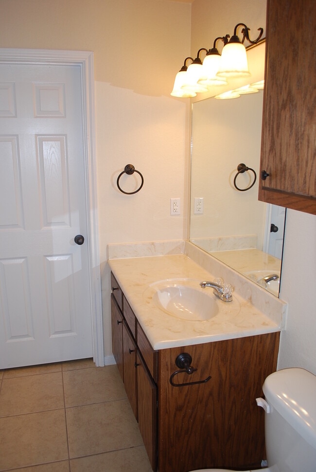 Building Photo - 1700Tru