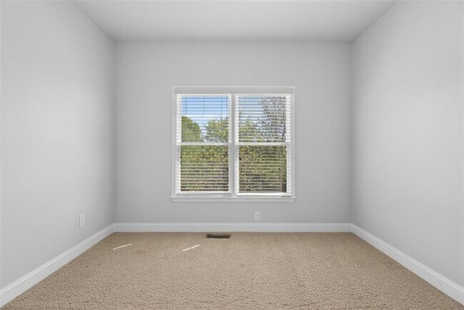 Building Photo - 4537 Grandview Pkwy