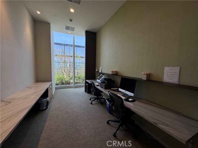 Building Photo - 889 Francisco St