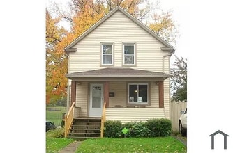 Building Photo - 878 Clark St