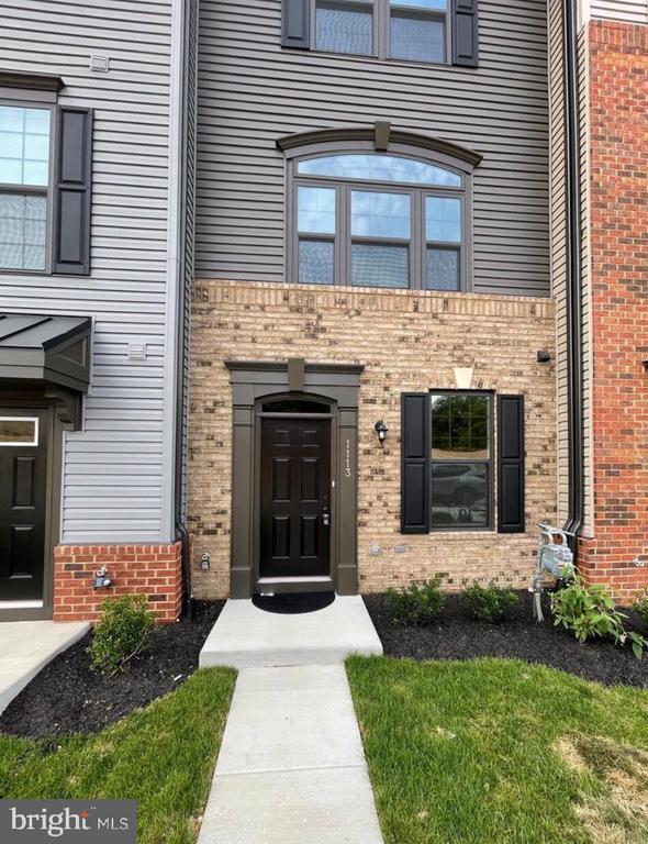 Building Photo - 1113 Rampart Dr