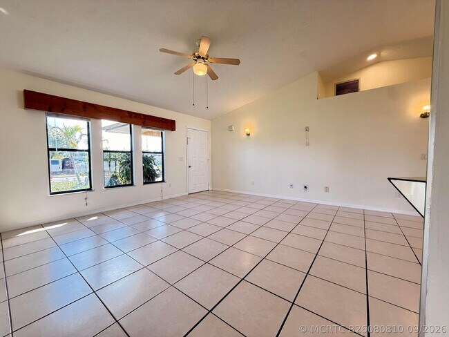 Building Photo - 2225 SE Melaleuca Blvd